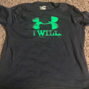 Youth xl under armour heat gear t-shirts